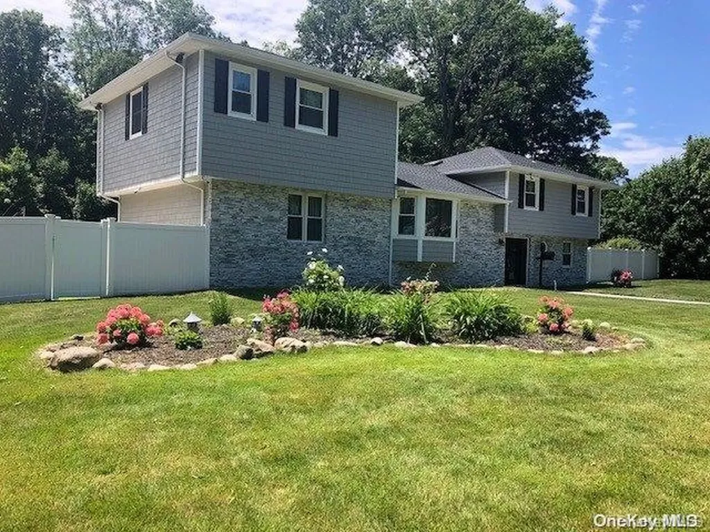2 Mark Drive Smithtown NY 11787