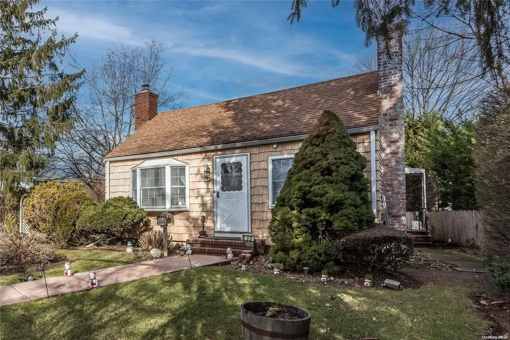 315 Foxhurst Road Oceanside NY 11572