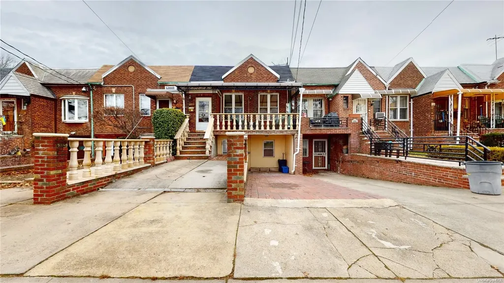 2059 E 33rd Street Brooklyn NY 11234