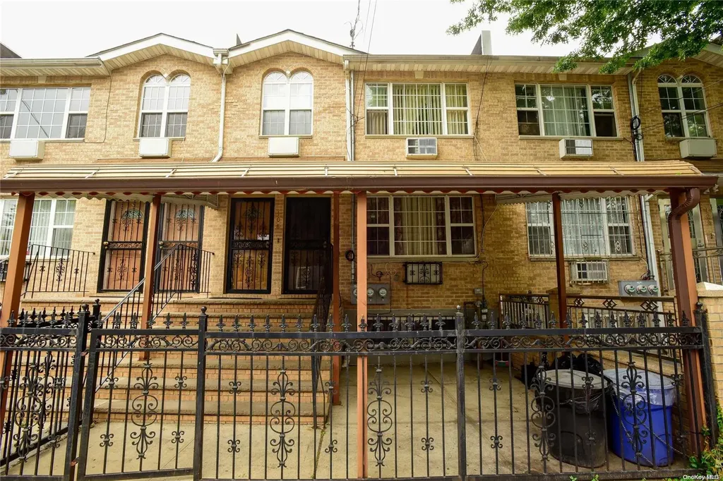 108 Autumn Avenue Brooklyn NY 11208