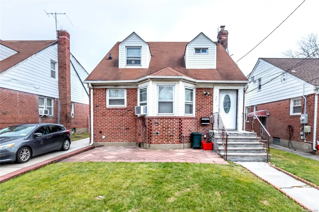 11581 Parkway Drive Elmont NY 11003