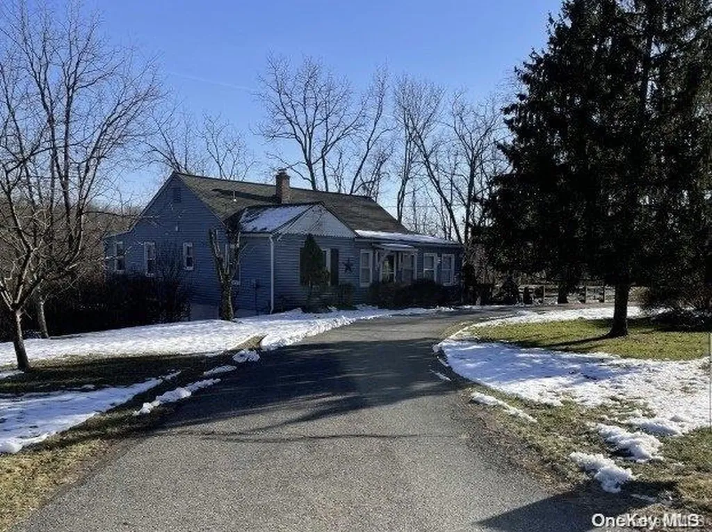 800 County Route 12 New Hampton NY 10958