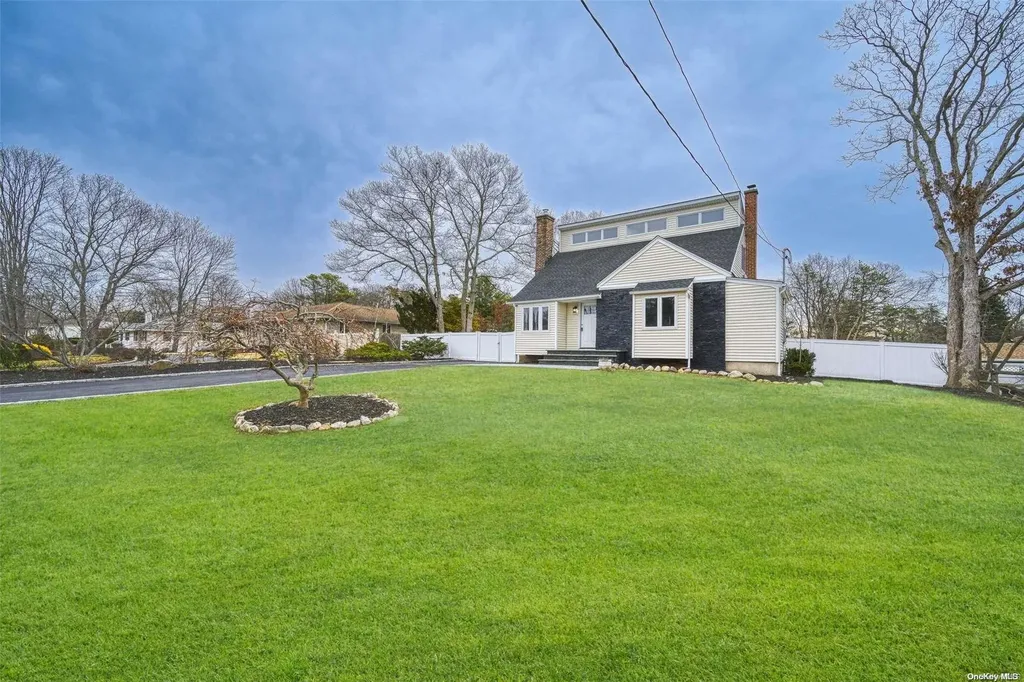 191 Blake Avenue Bohemia NY 11716