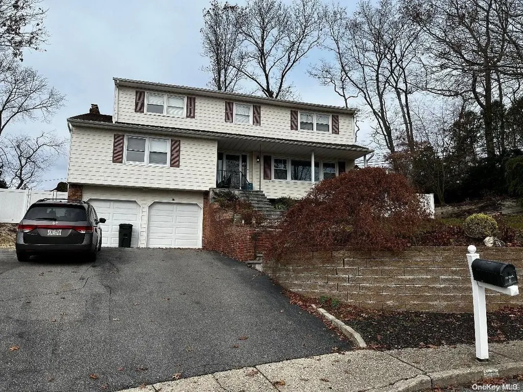 6 Nicolette Court Commack NY 11725