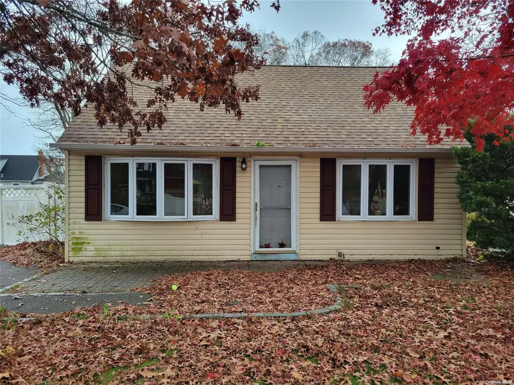 72 Neptune Avenue Mastic NY 11950