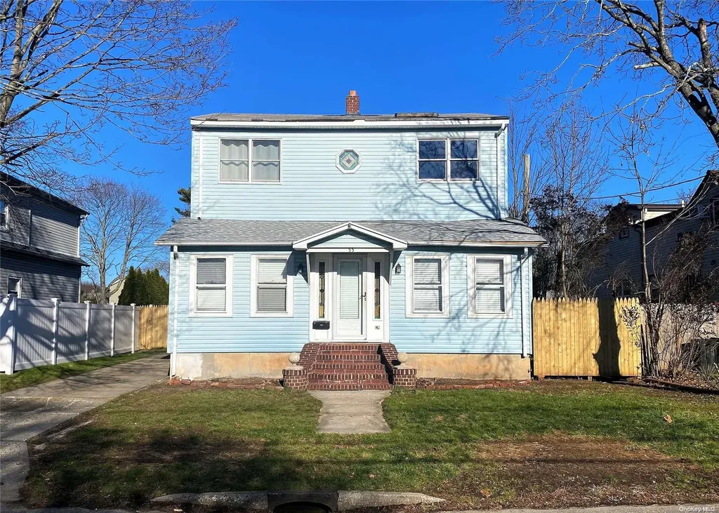 55 Fairview Avenue Islip Terrace NY 11752