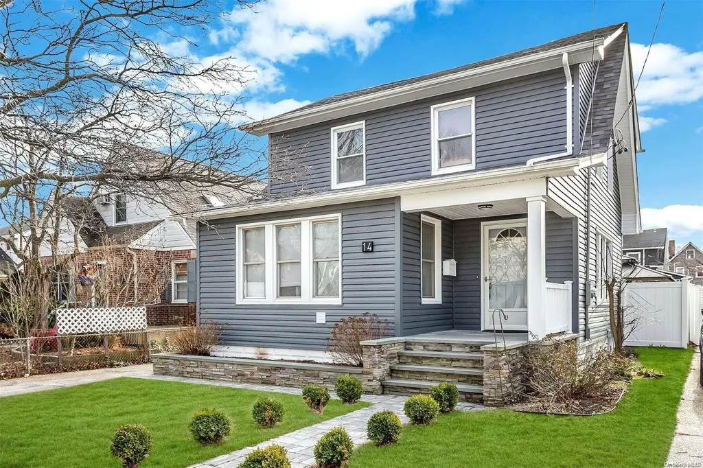 14 Merton Avenue Lynbrook NY 11563