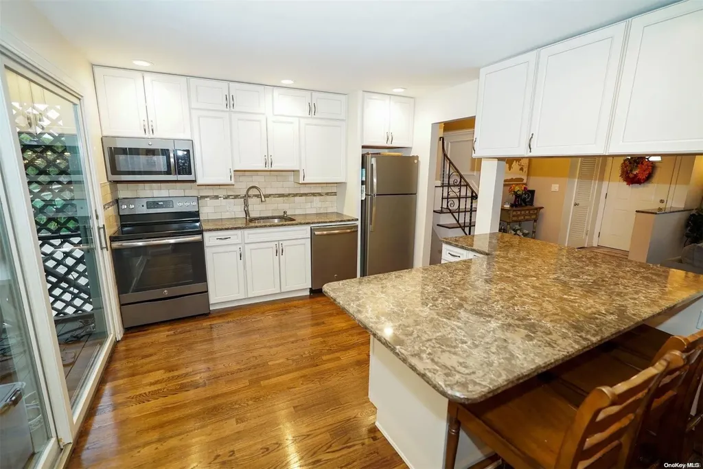 4 Nowick Lane Smithtown NY 11787