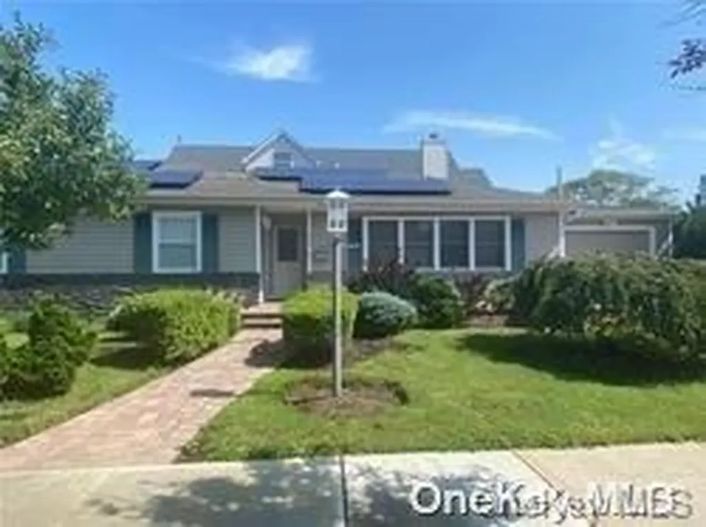 375 E Olive Street Long Beach NY 11561