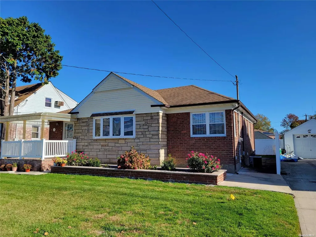 86 Countisbury Avenue Valley Stream NY 11580