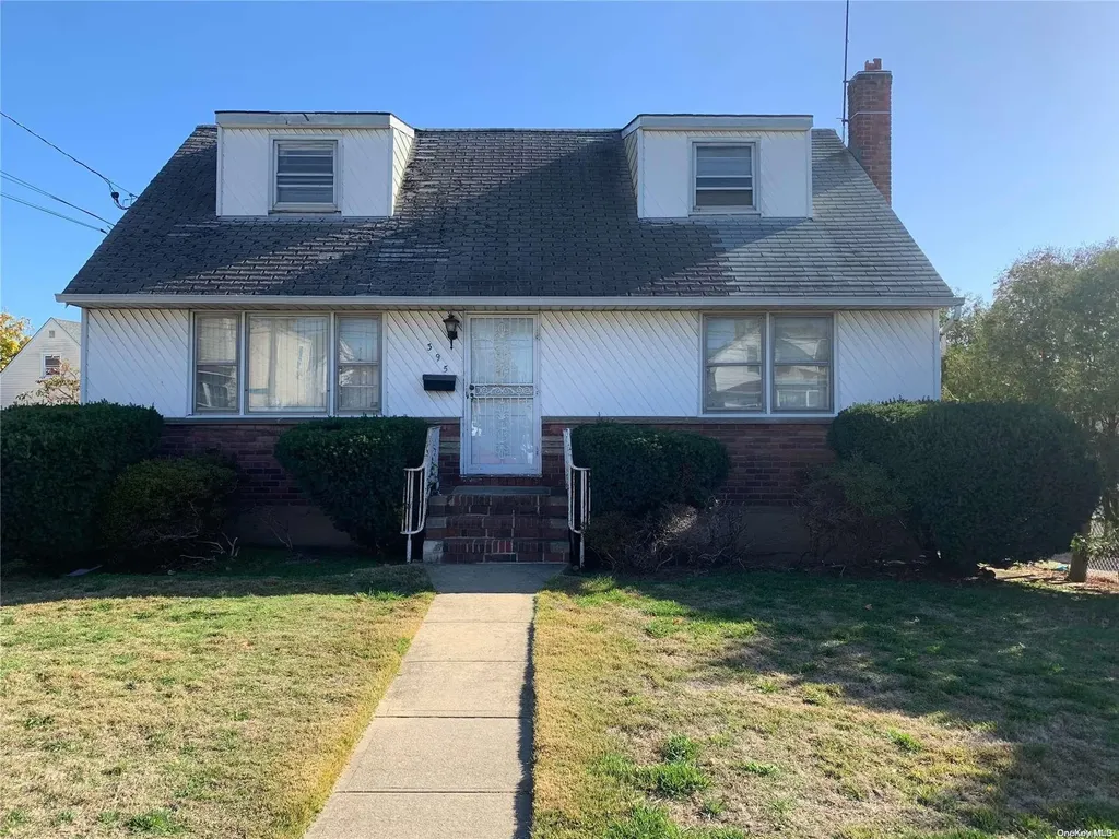 395 Evans Avenue Elmont NY 11003