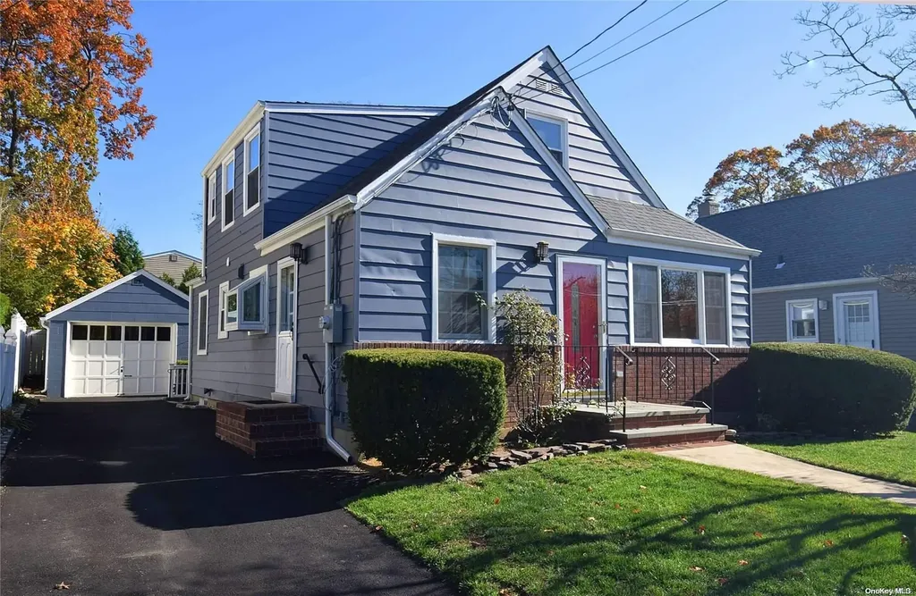 45 Winthrop Street Lynbrook NY 11563