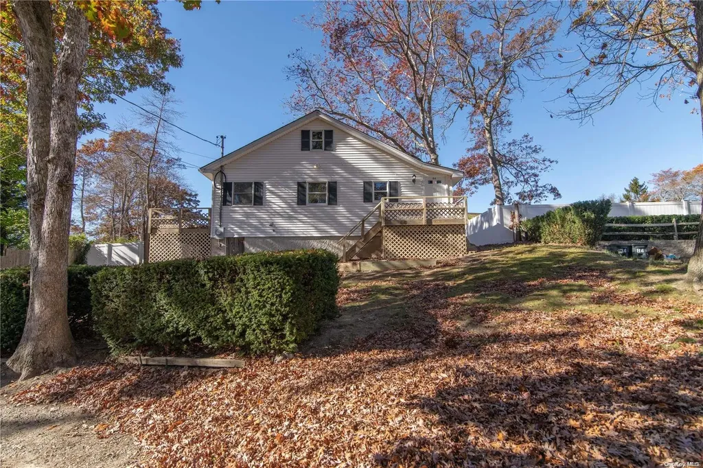 86 Locust Drive Rocky Point NY 11778