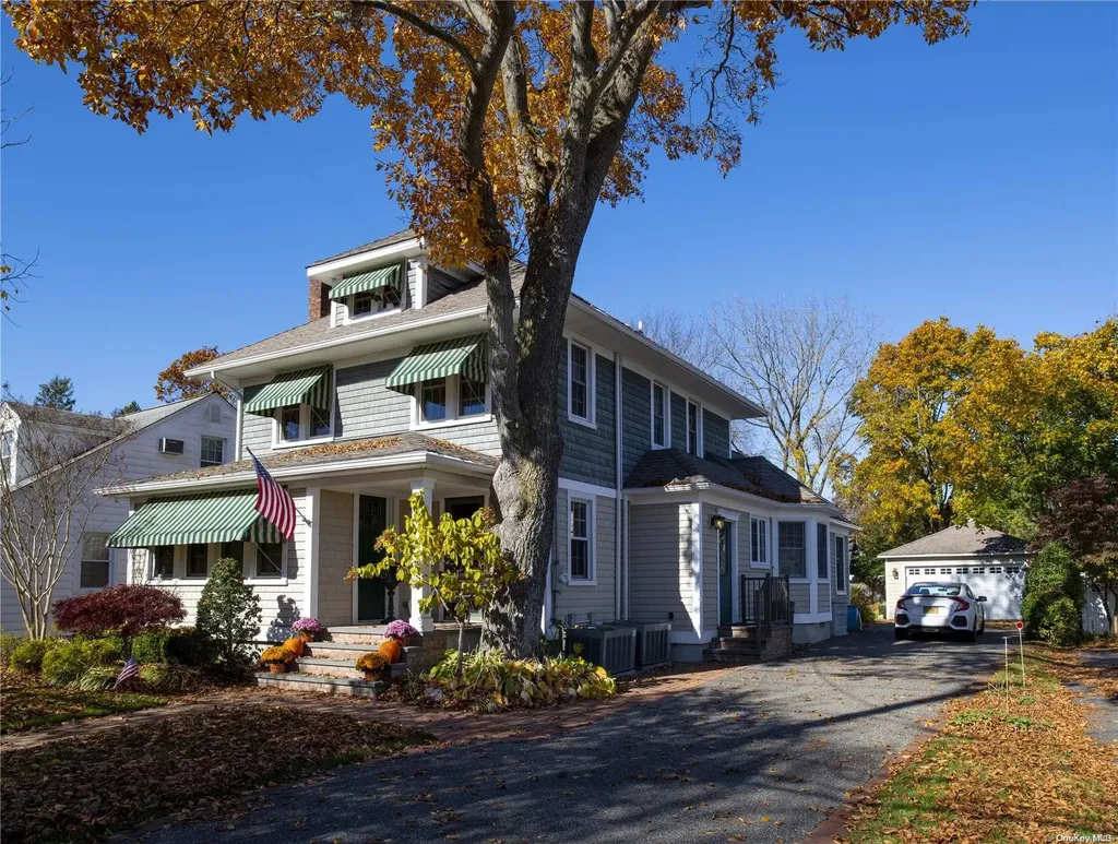 49 Mason Avenue Babylon NY 11702