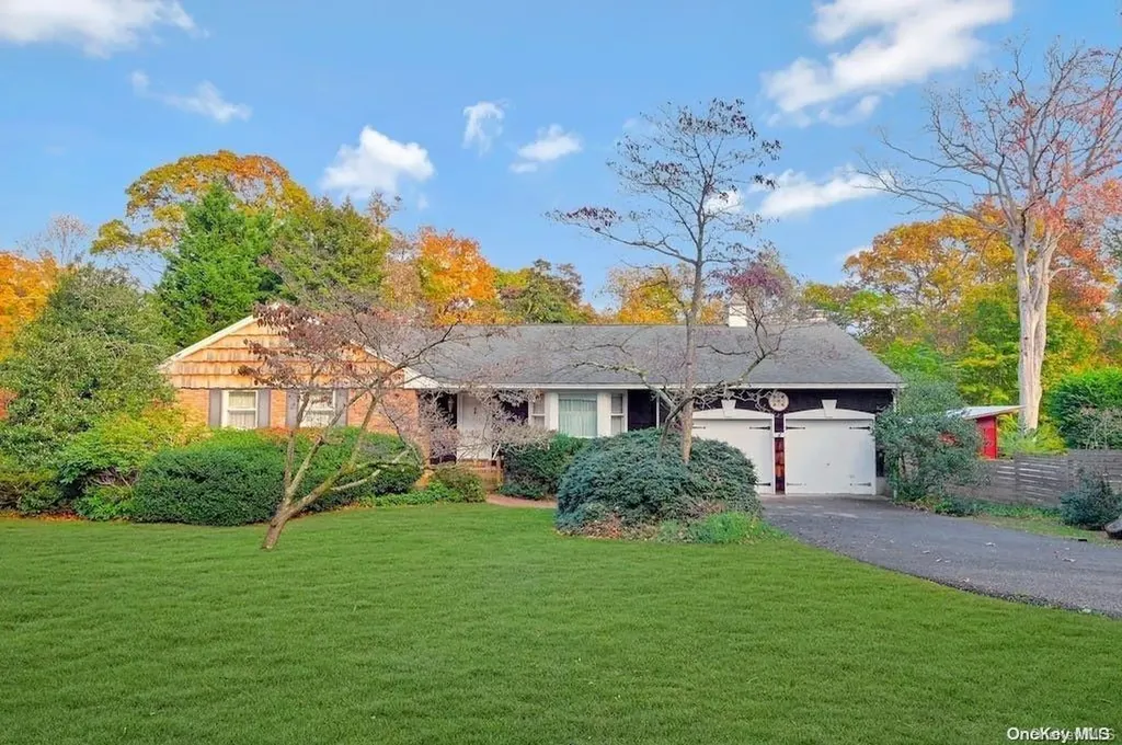 83 Peterborough Drive Northport NY 11768