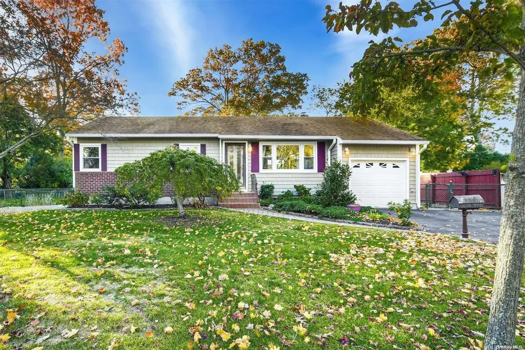 5 Mapleview Place Kings Park NY 11754