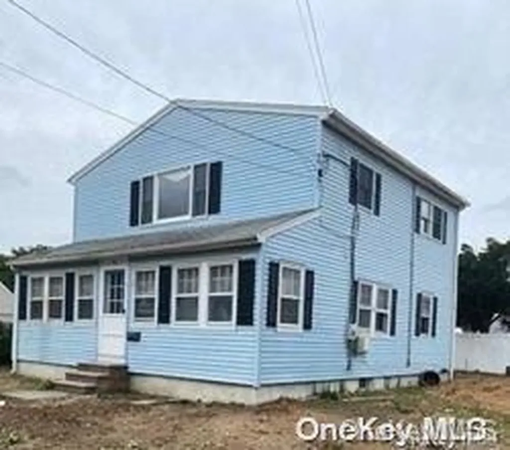 101 Redmond Road Merrick NY 11566