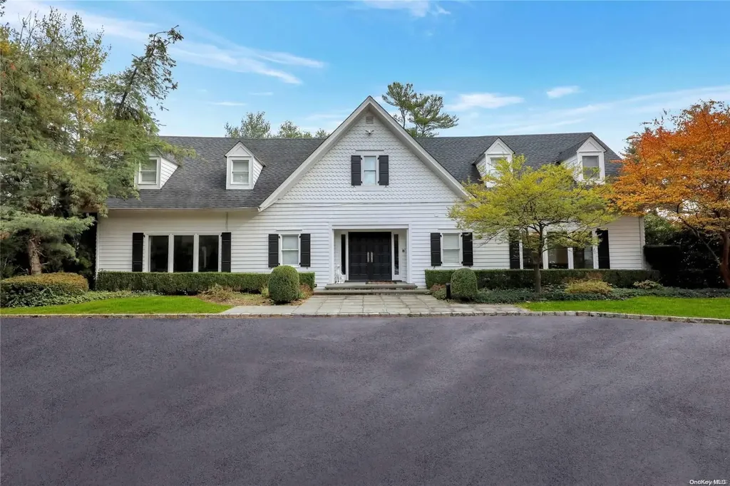 9 Wheatley Road Old Westbury NY 11568