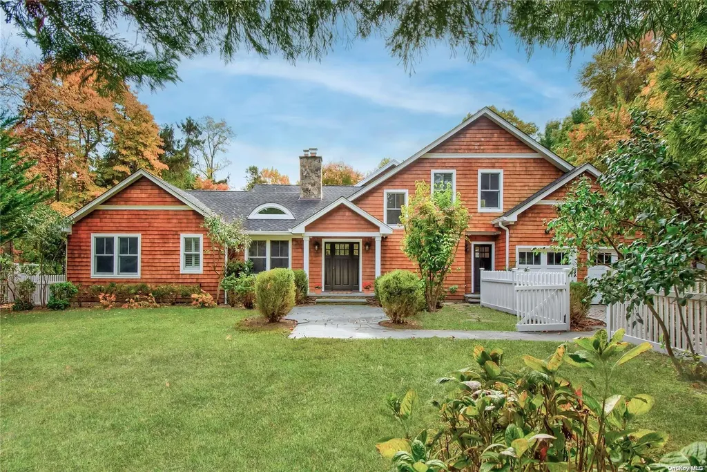 9 Central Drive Glen Head NY 11545