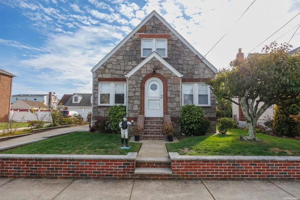 198 Beech Street Valley Stream NY 11580