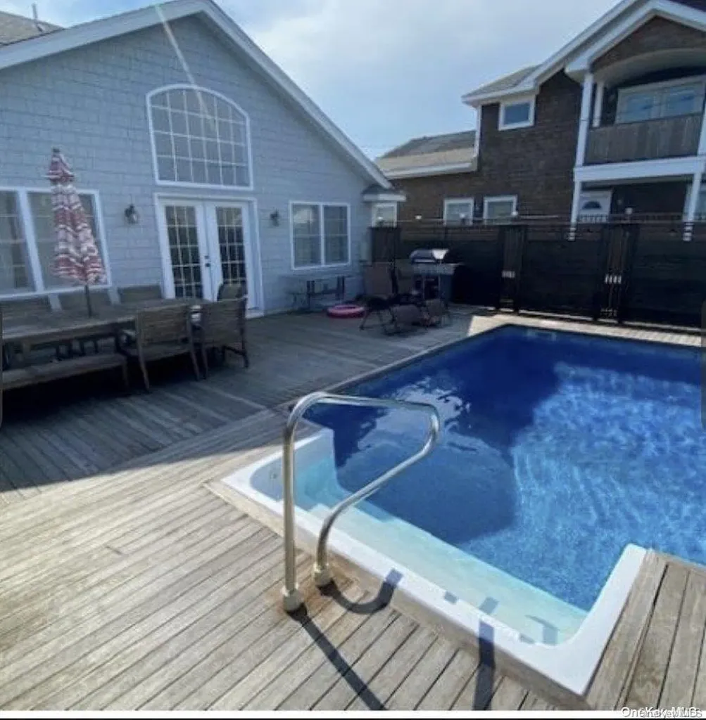 340 Surf Road Ocean Beach NY 11770