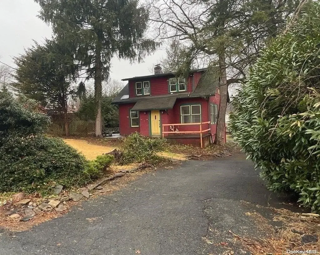 271 Maple Road Valley Cottage NY 10989