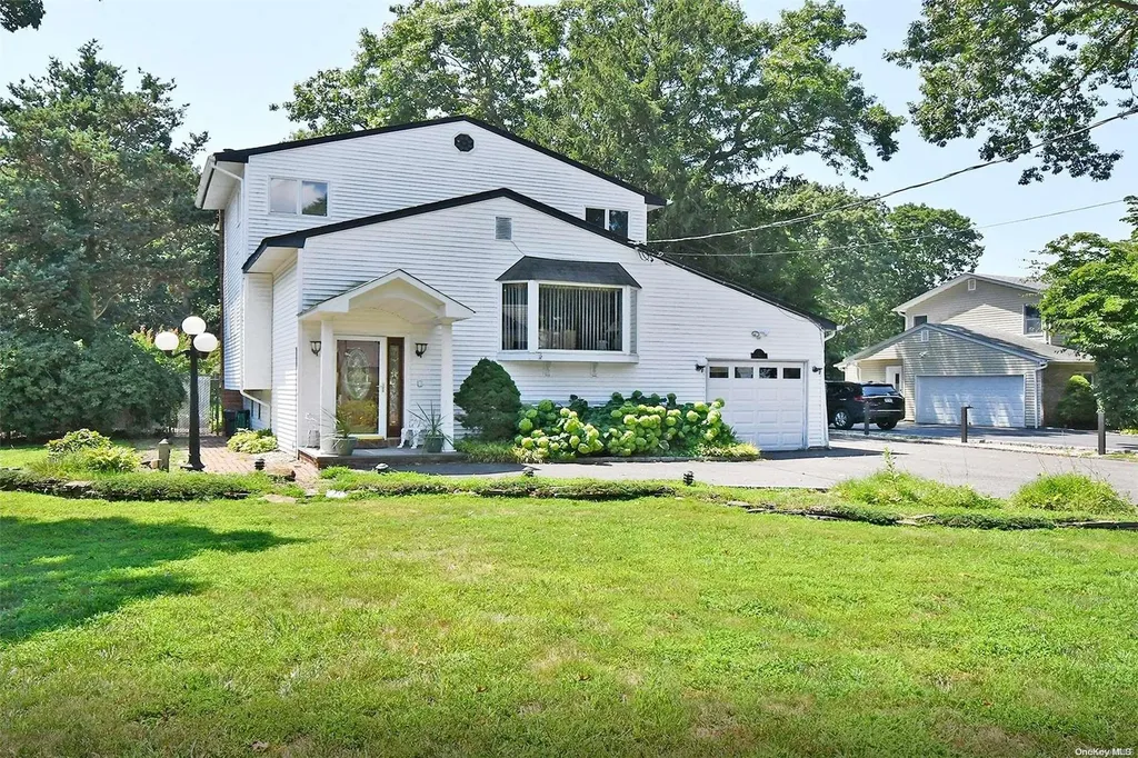 133 Dix Highway Dix Hills NY 11746