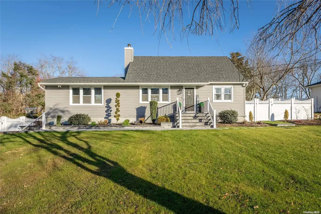 101 Maple Street Medford NY 11763
