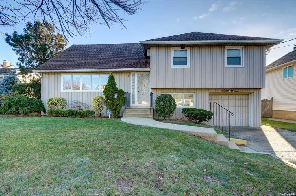 43 Virginia Avenue Oceanside NY 11572