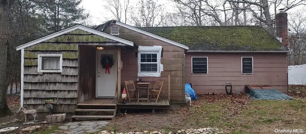 4 Ashton Road Medford NY 11763