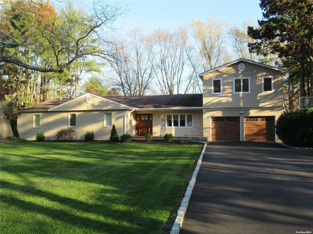 14 Highfield Drive Dix Hills NY 11746