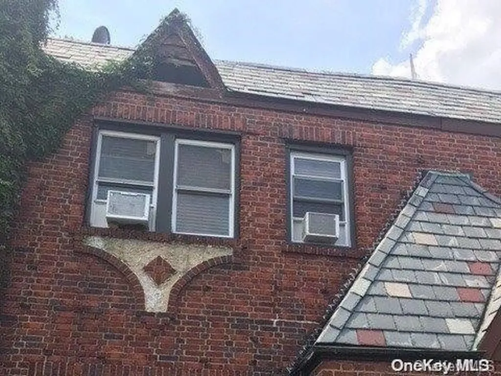 30-10 90th Street Flushing NY 11369