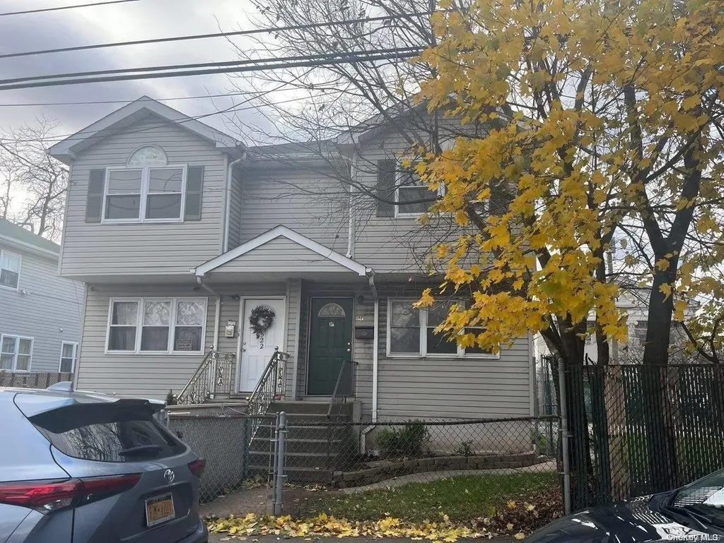 1524 Castleton Avenue Staten Island NY 10302