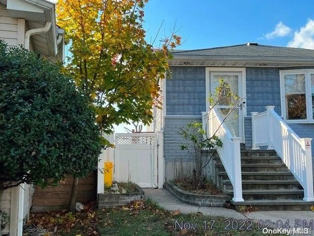 2386 Beverly Road Wantagh NY 11793