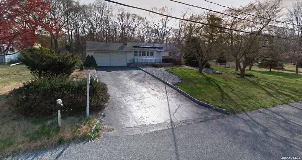 3 Williams Lane Middle Island NY 11953