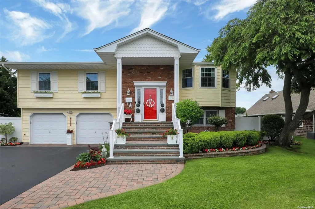 176 Anchorage Drive West Islip NY 11795
