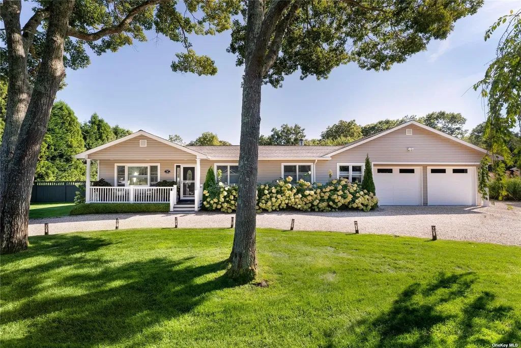 60 Lynncliff Road Hampton Bays NY 11946