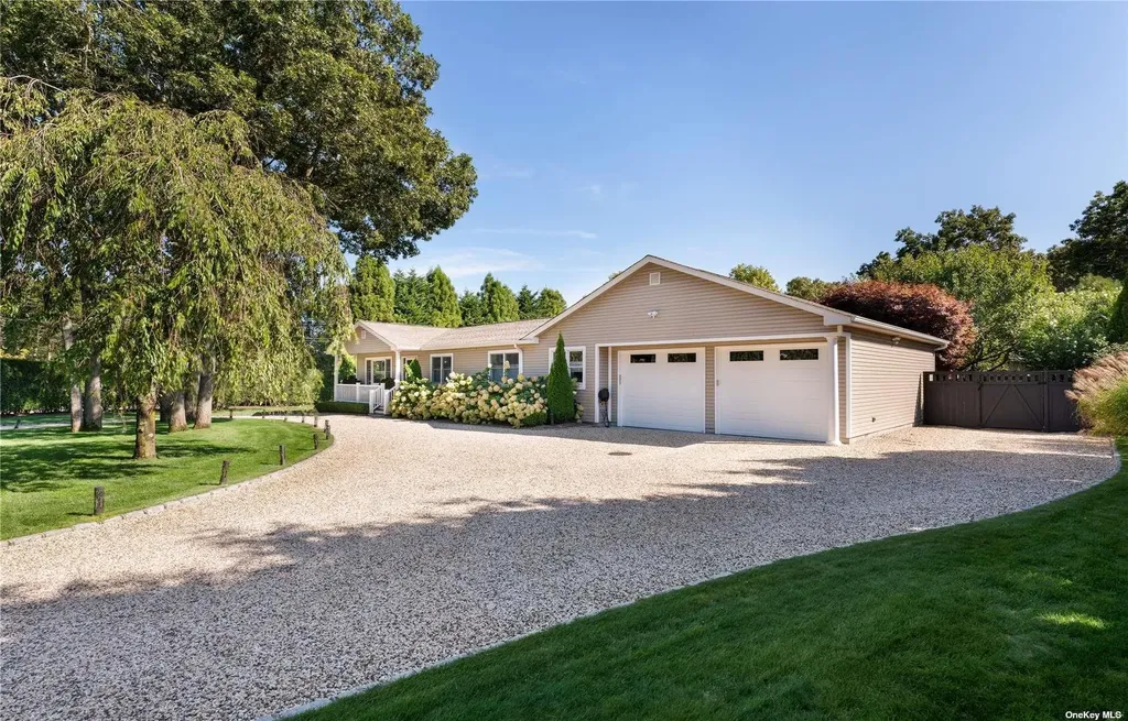 60 Lynncliff Road Hampton Bays NY 11946