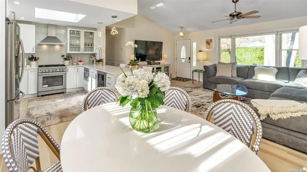 60 Lynncliff Road Hampton Bays NY 11946