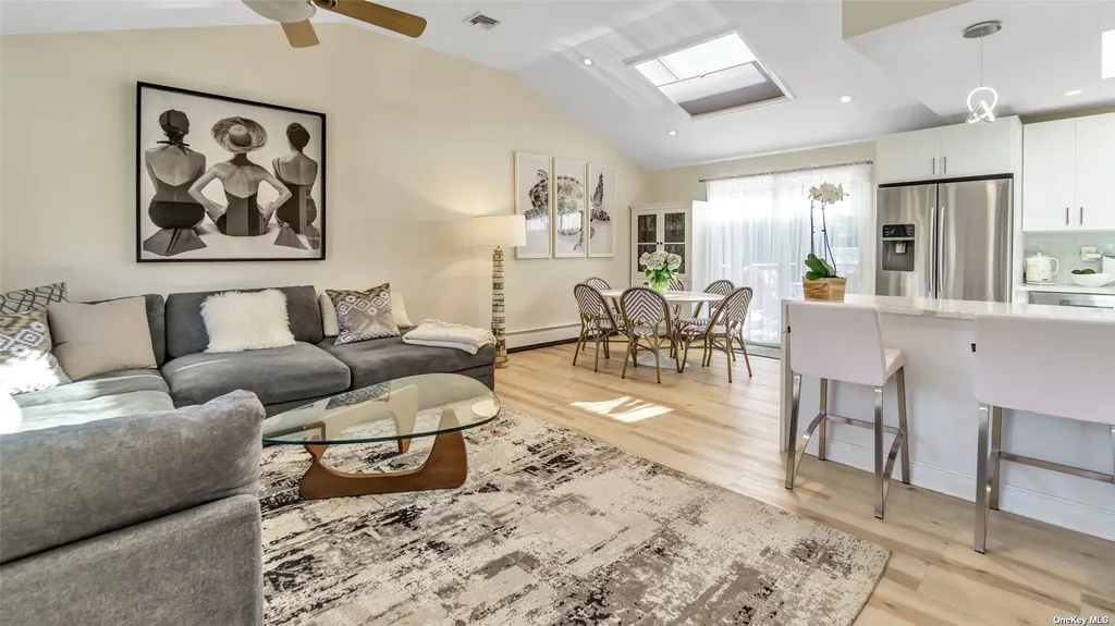 60 Lynncliff Road Hampton Bays NY 11946