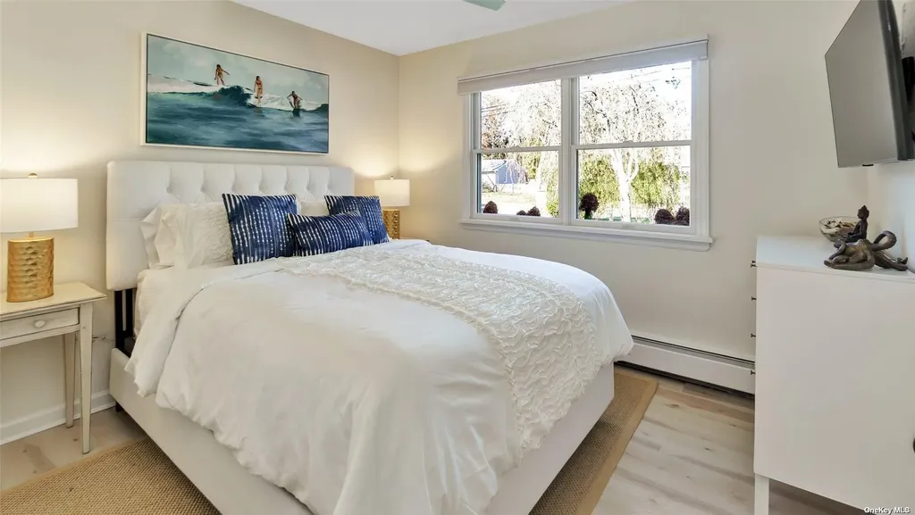 60 Lynncliff Road Hampton Bays NY 11946