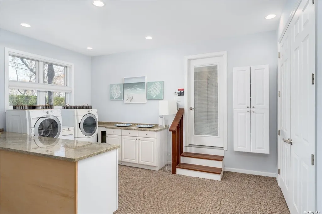 60 Lynncliff Road Hampton Bays NY 11946