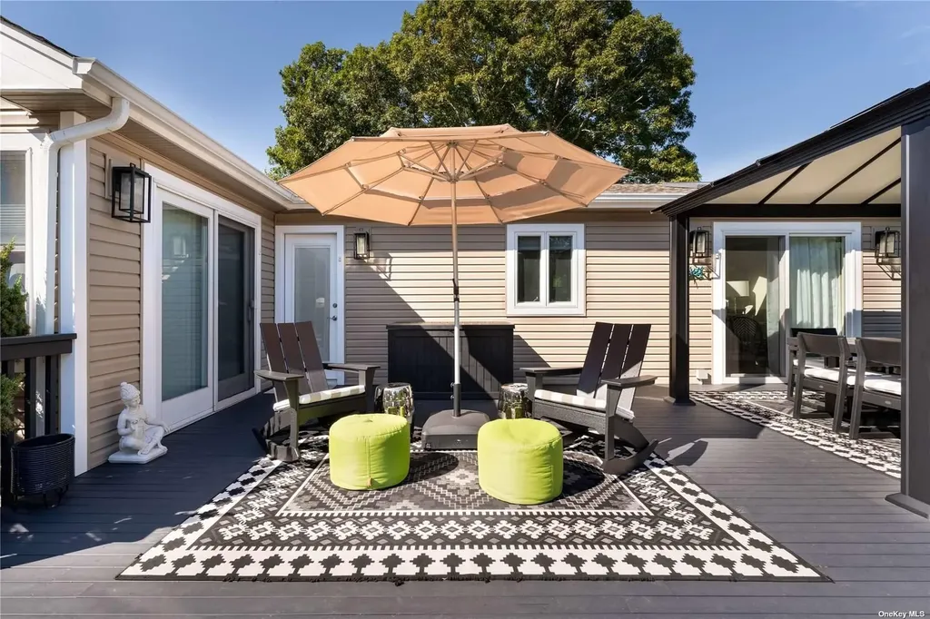 60 Lynncliff Road Hampton Bays NY 11946