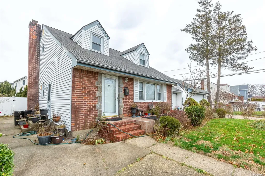 47 Morningside Drive Westbury NY 11590