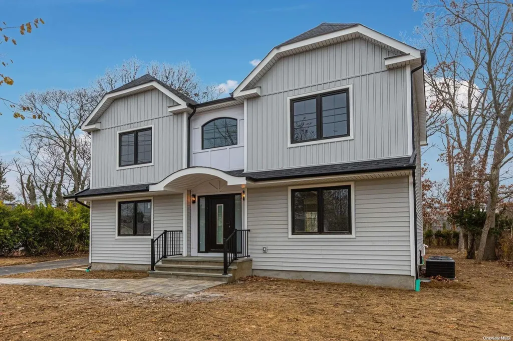 1327 Union Boulevard Bay Shore NY 11706