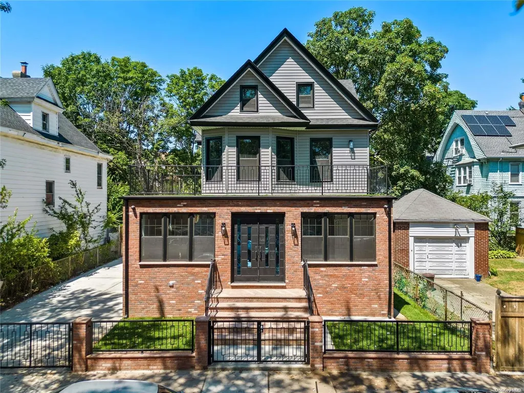 15 Slocum Place Brooklyn NY 11218