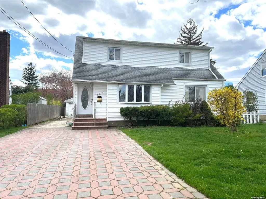 167 Marcus Avenue New Hyde Park NY 11040