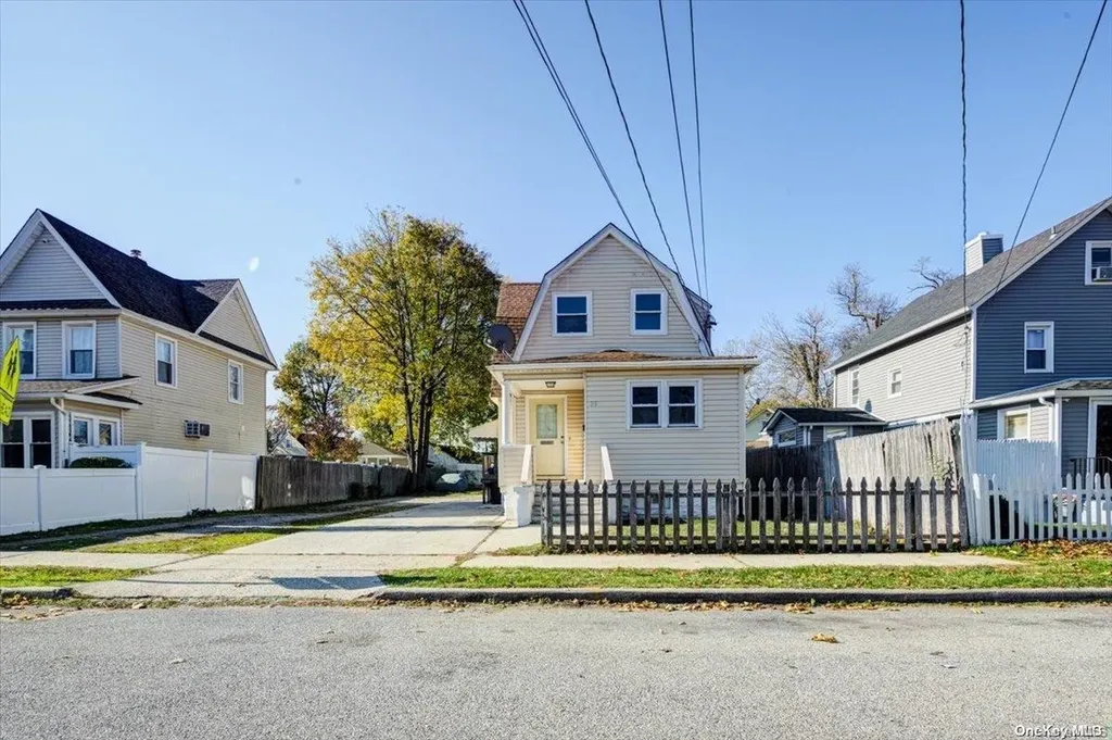 39 John Street Roosevelt NY 11575