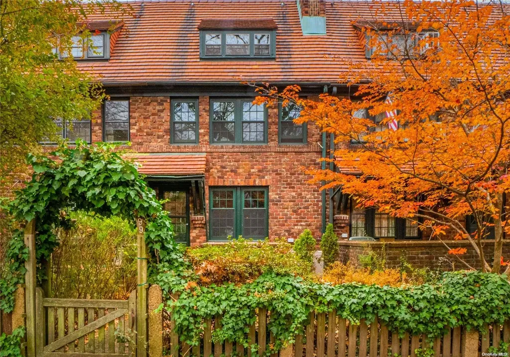199 Puritan Avenue Forest Hills NY 11375