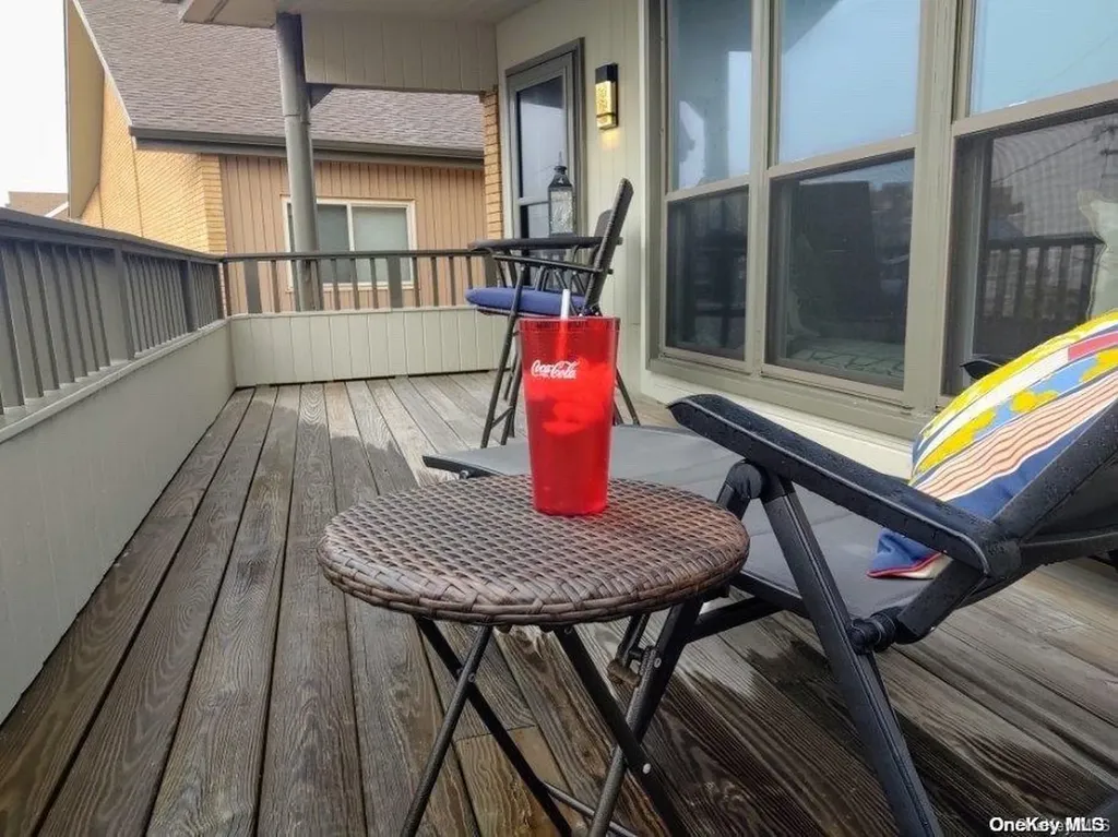 813 Shore Road Long Beach NY 11561